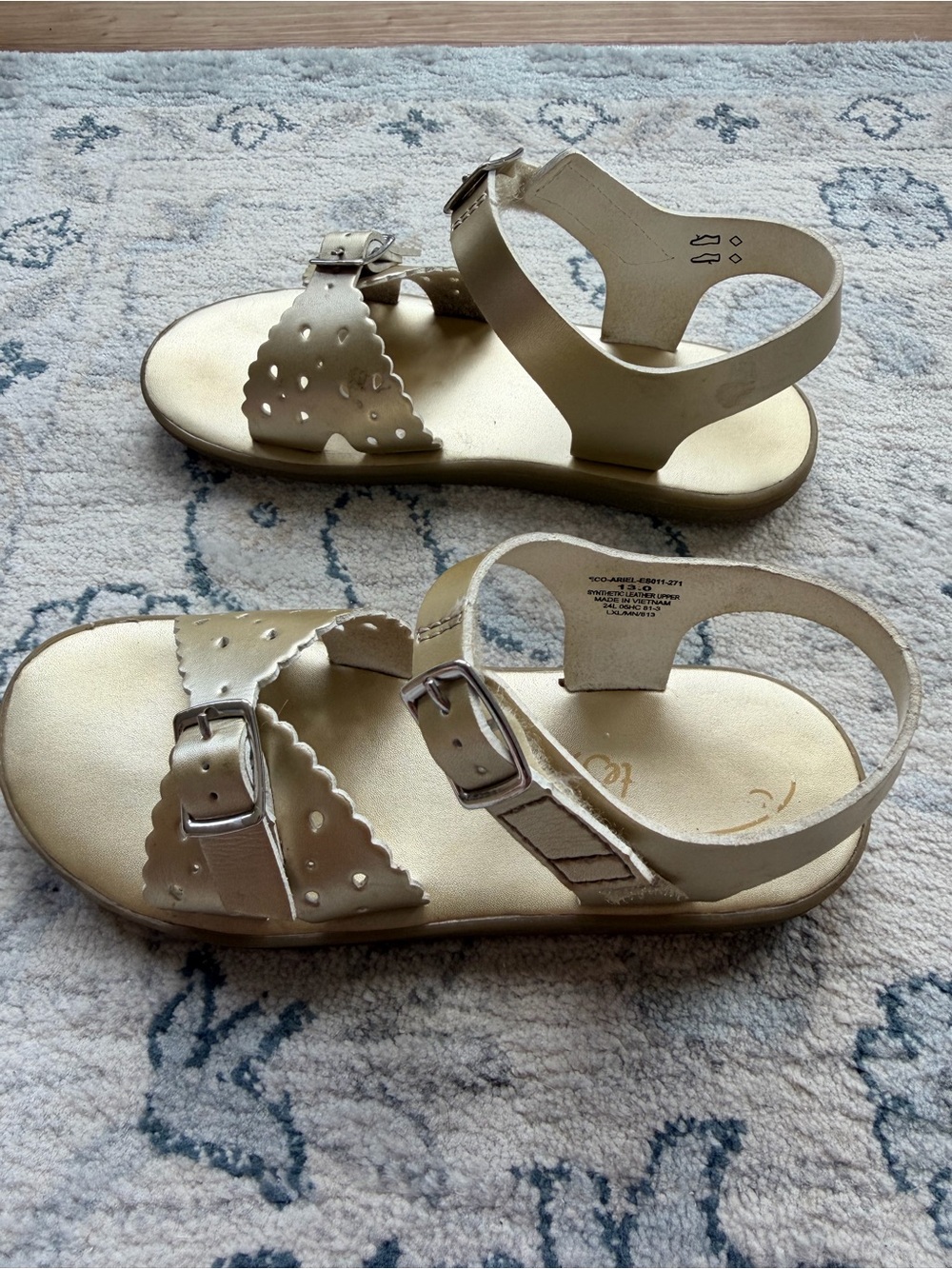 Kids Metallic Gold Buckle Sandals Footmates